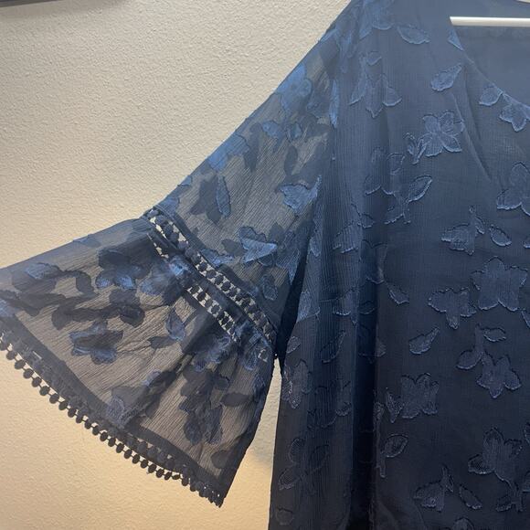 Solitaire Tunic Top Sz 3X Blue Floral Burnout Flutter Sleeves Boho Tiered Peplum - Picture 3 of 6